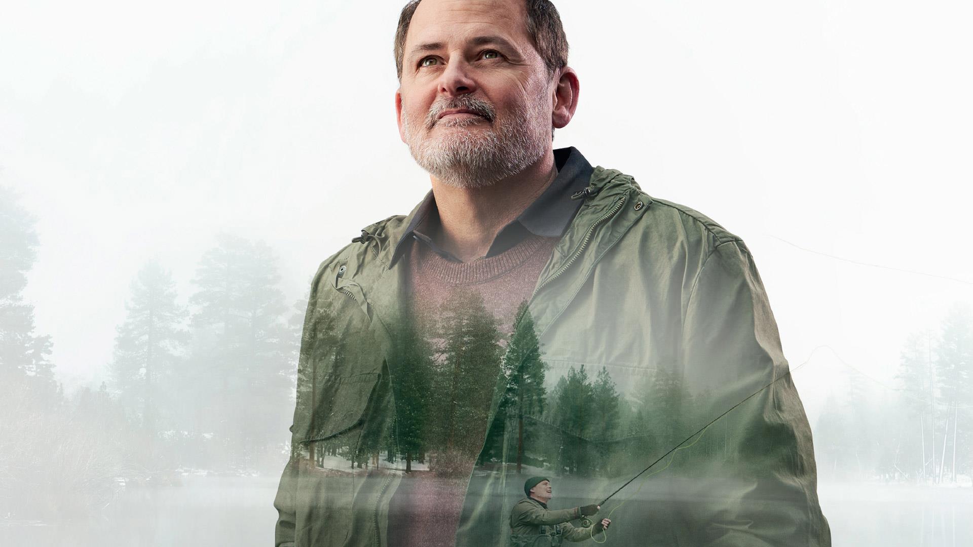 Mand med ReSound LiNX Quattro, der fisker i rolige omgivelser